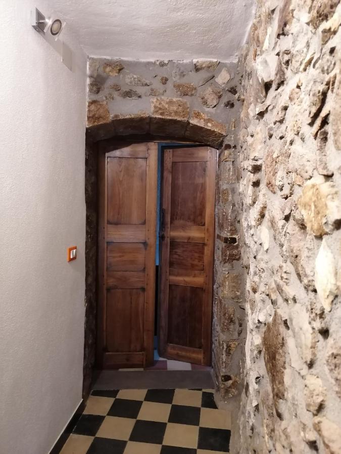 Deiana Acomodação com café da manhã Santu Lussurgiu Exterior foto