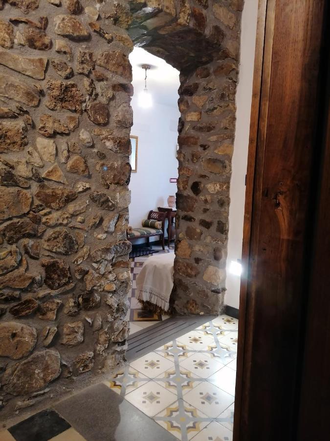 Deiana Acomodação com café da manhã Santu Lussurgiu Exterior foto